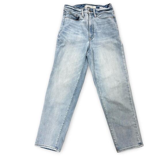 Athleta Light Wash Denim Jeans High Rise Straight Leg Relaxed Skinny Fit Size 0 - Picture 2 of 4